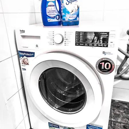 The Entire 4 In The Hearth Of Berlín