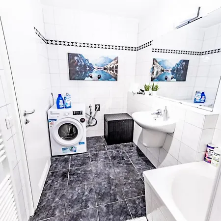 The Entire 4 In The Hearth Of * Berlin